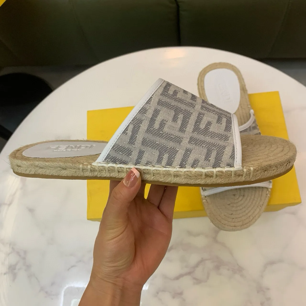Fendi FF Monogram Beige Gris Toile Bride Enveloppée Jute Semelle Espadrille Pantoufles 8