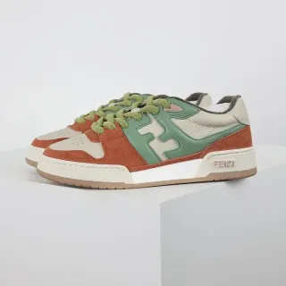 Fendi FF Motif Terracotta और Sage Green जीवनशैली स्नीकर