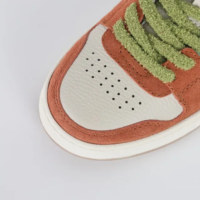 Fendi FF Motif Terracotta e Sage Green tênis lifestyle 5