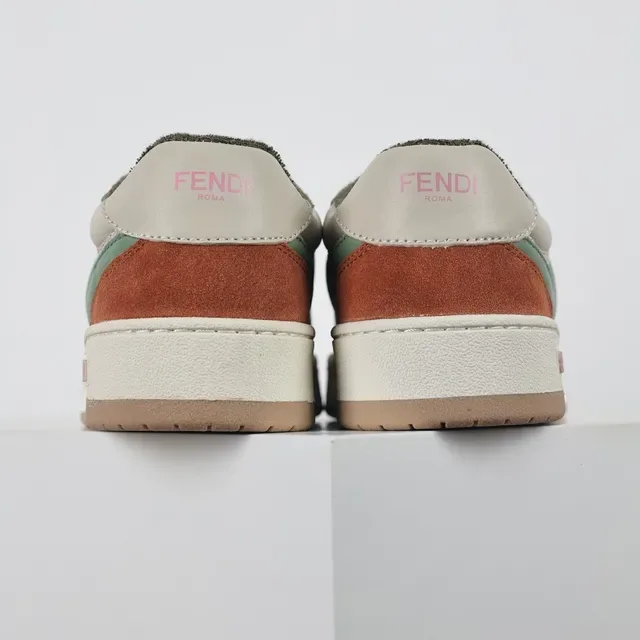 Fendi FF Motif Terracotta e Sage Green tênis lifestyle 8