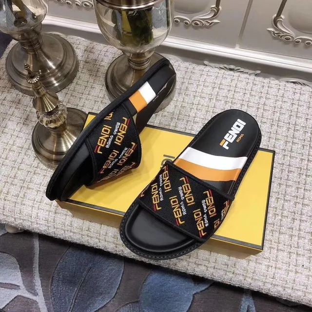 Fendi Logo-Repeat صندل أسود برتقالي حزام وسطة مطاطبقة من المطاط نعال 3