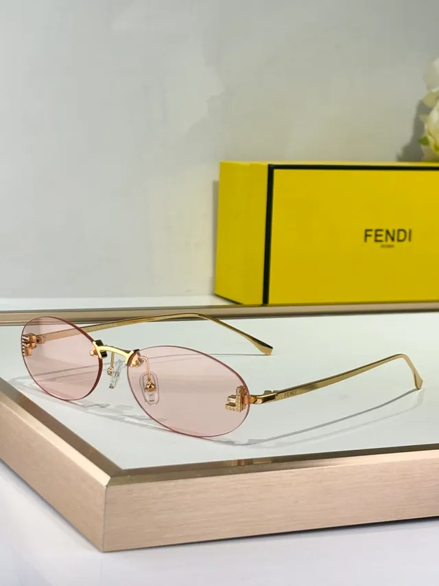Fendi Óculos de sol ovalados lente bege marrom armação metálica fina 3