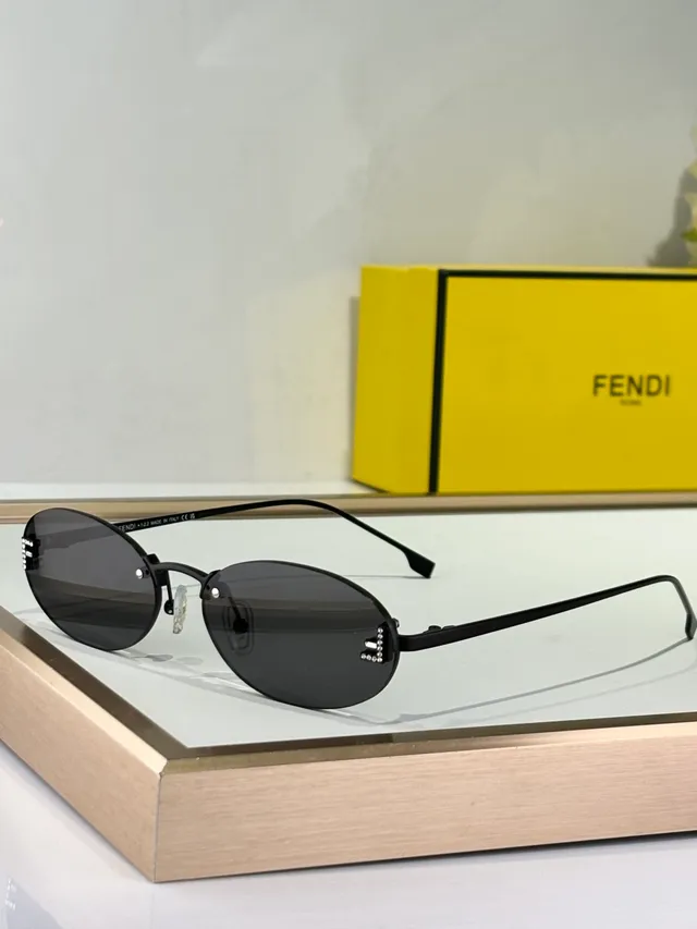 Fendi Óculos de sol ovalados lente bege marrom armação metálica fina 4
