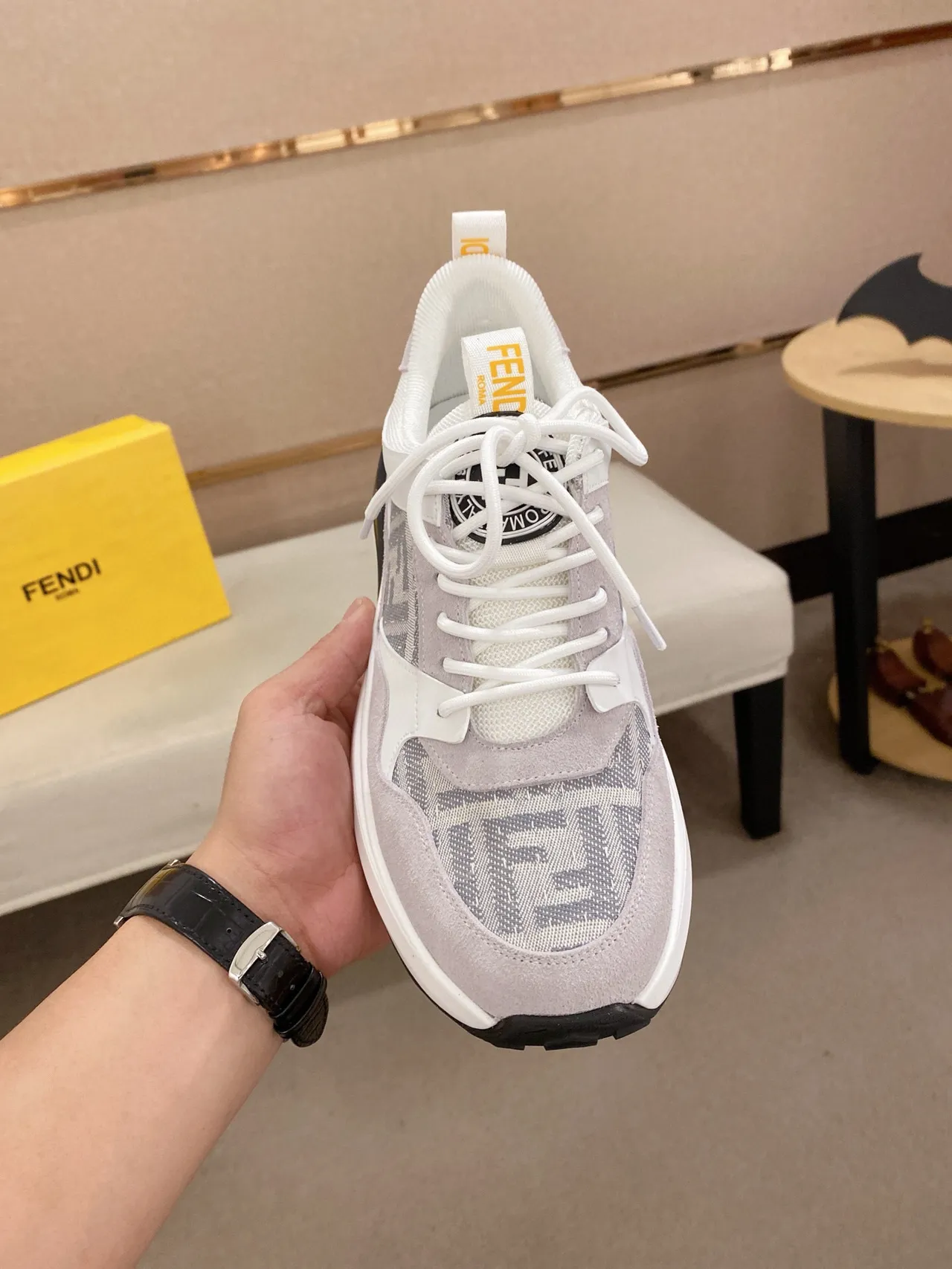 Fendi Track Trainer Tênis Cinza Monograma Chunky 2