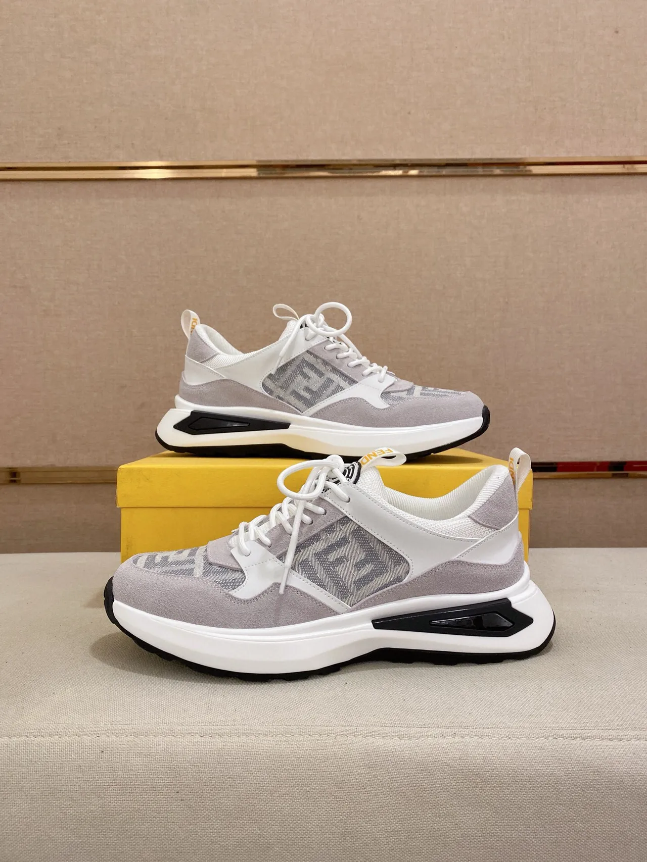 Fendi Track Trainer Tênis Cinza Monograma Chunky 7
