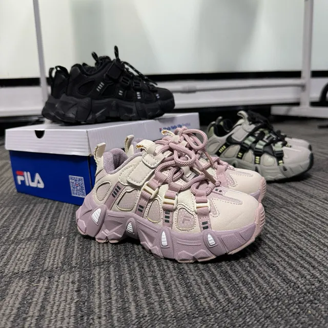 Fila Disruptor Gray Black Sole Hybrid Lace-and-Strap Closure Chunky Sneakers 3