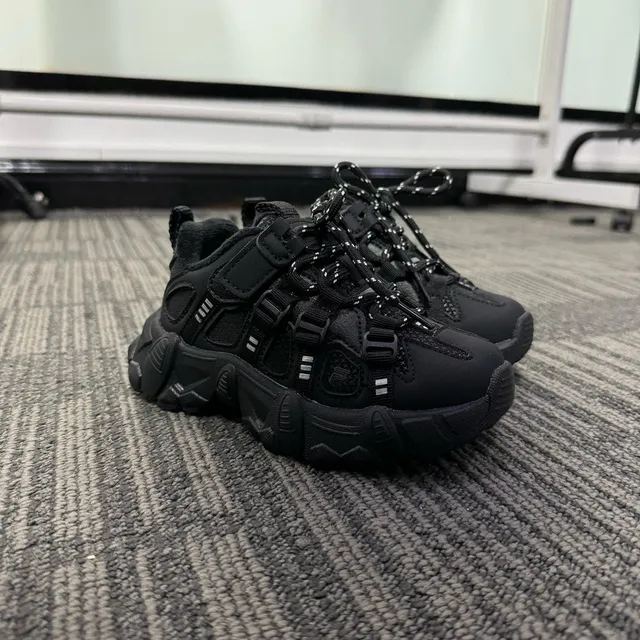 Fila Disruptor Gray Black Sole Hybrid Lace-and-Strap Closure Chunky Sneakers 16