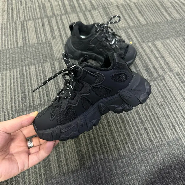 Fila Disruptor Gray Black Sole Hybrid Lace-and-Strap Closure Chunky Sneakers 21