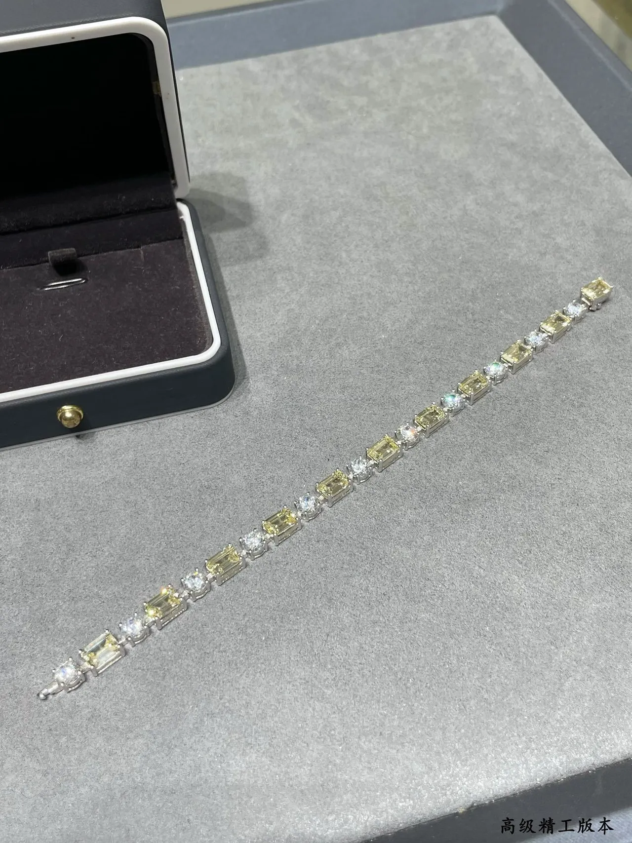 Alternating Yellow and Clear Gemstone Link Bracelet 2