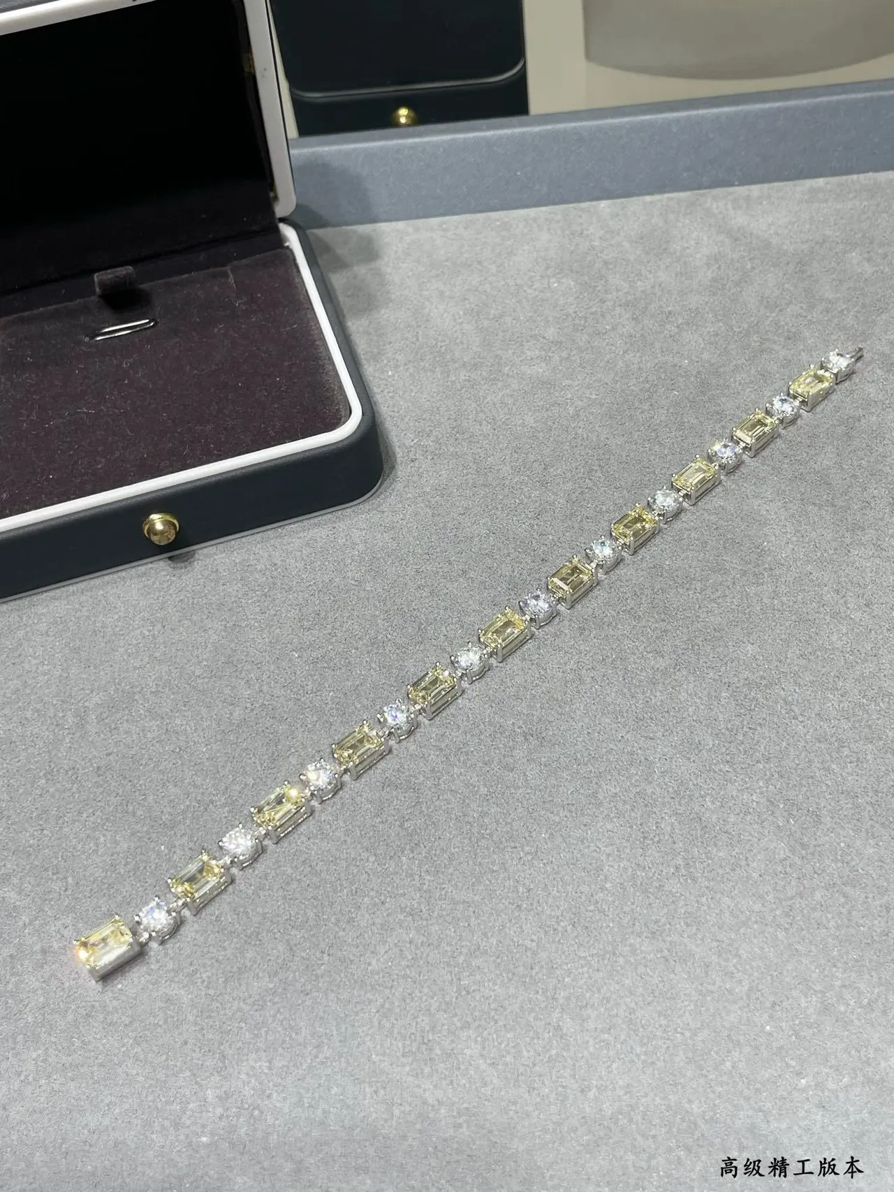 Alternating Yellow and Clear Gemstone Link Bracelet 4