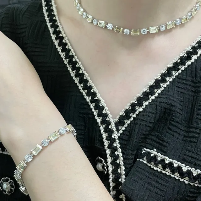 Alternating Yellow and Clear Gemstone Link Bracelet 8