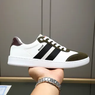 Bally Lifestyle Sneaker Branco Exército Verde Inspirado na Quadra Painel Lateral Risca Lifestyle Sneakers