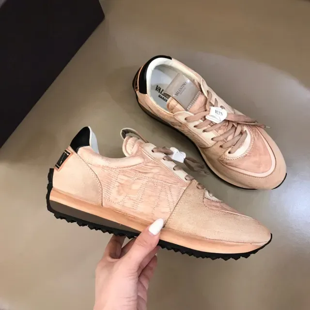 Beige and Black Mixed-Material Retro Runner Sneaker 6