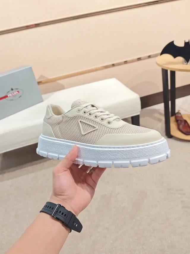 Beige Mesh and Smooth Panel Platform Sneaker 4