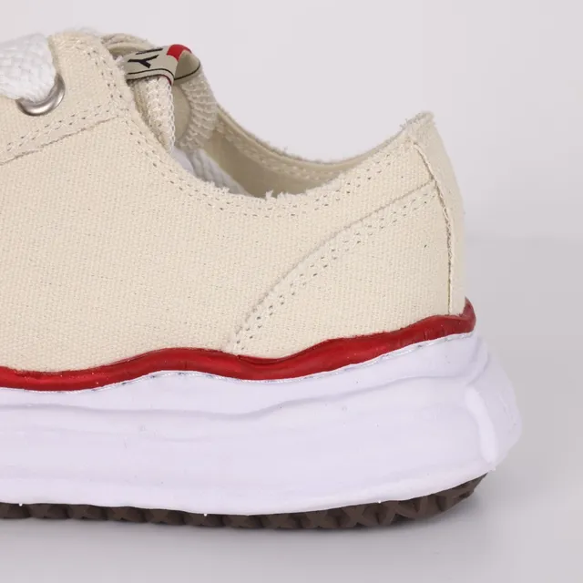 Beige Red Low-Top Upper Canvas Shoes 4