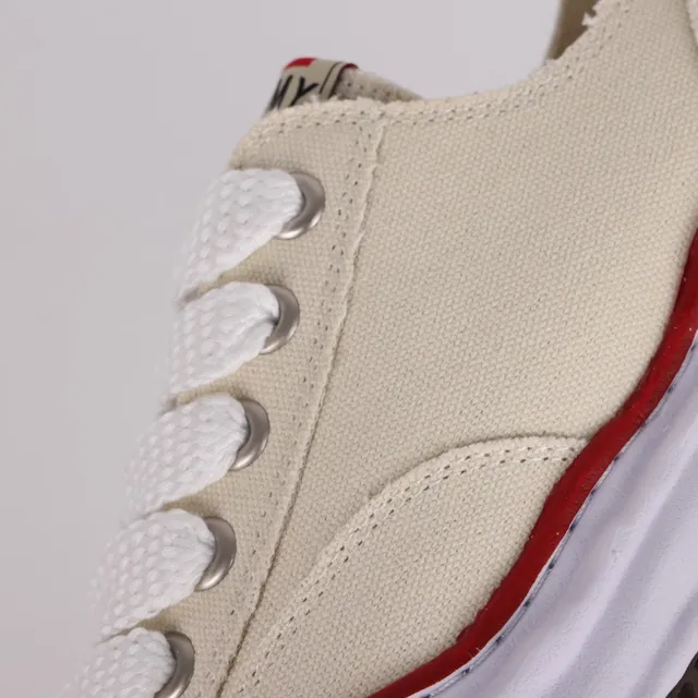 Beige Red Low-Top Upper Canvas Shoes 6