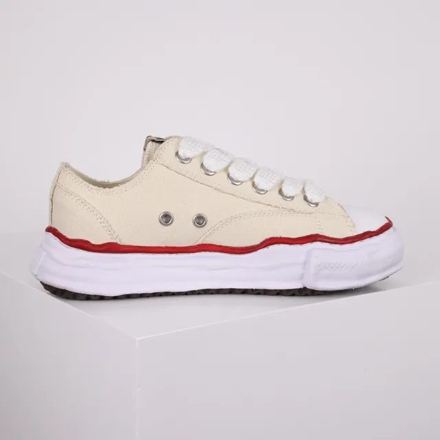 Beige Red Low-Top Upper Canvas Shoes 7