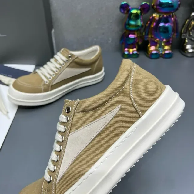Beige White Canvas Upper V-Shaped Contrast Panel Lifestyle Sneakers 2