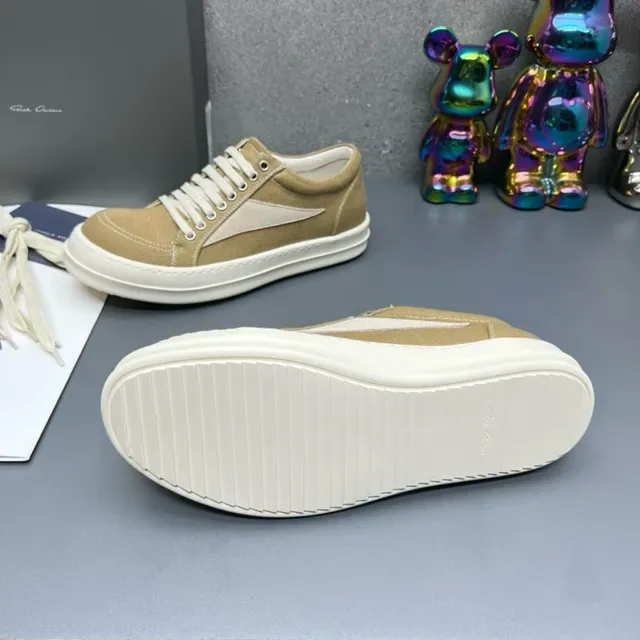Beige White Canvas Upper V-Shaped Contrast Panel Lifestyle Sneakers 8