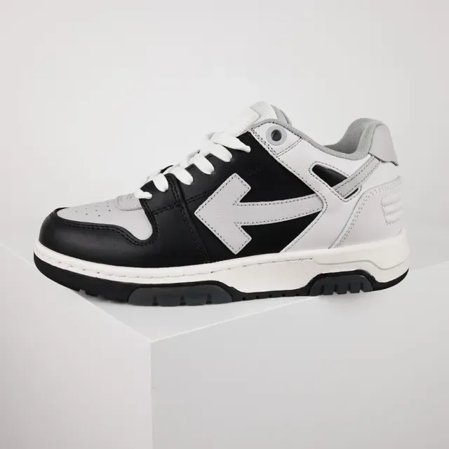 Black and White Two-Tone Low-Top Lifestyle Sneakers 9
