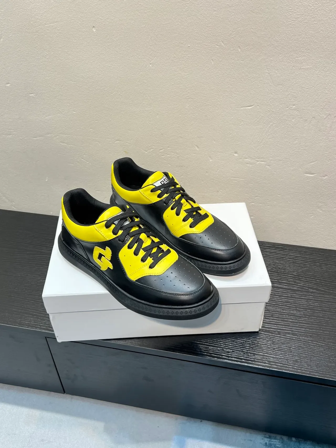 Black and Yellow Panelled Logo Sneaker 5