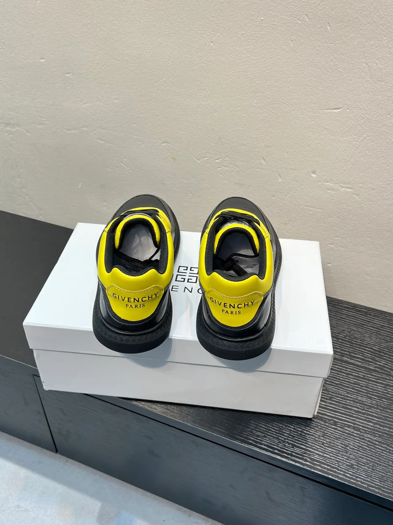 Black and Yellow Panelled Logo Sneaker 6