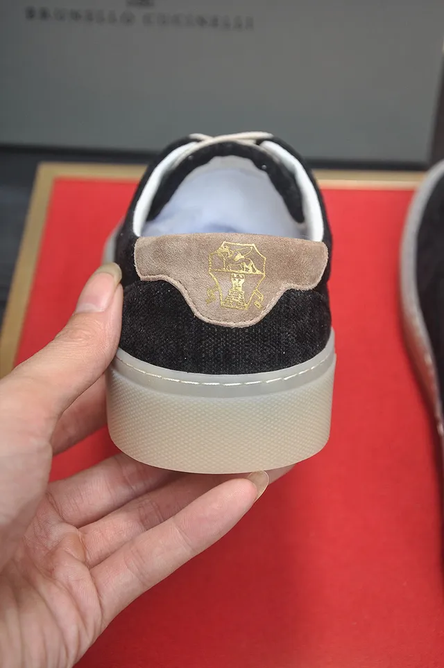 Black Beige Low-Top Canvas-Textured Upper Sneakers 9