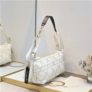 Black Gold Slouchy Crescent Silhouette Quilted Diamond-Stitched Paneling Hobo Bag 9