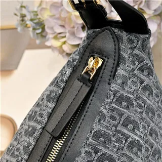 Black Gold Slouchy Crescent Silhouette Quilted Diamond-Stitched Paneling Hobo Bag 23