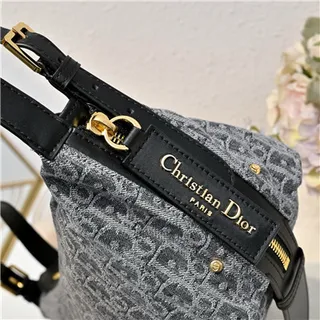 Black Gold Slouchy Crescent Silhouette Quilted Diamond-Stitched Paneling Hobo Bag 24