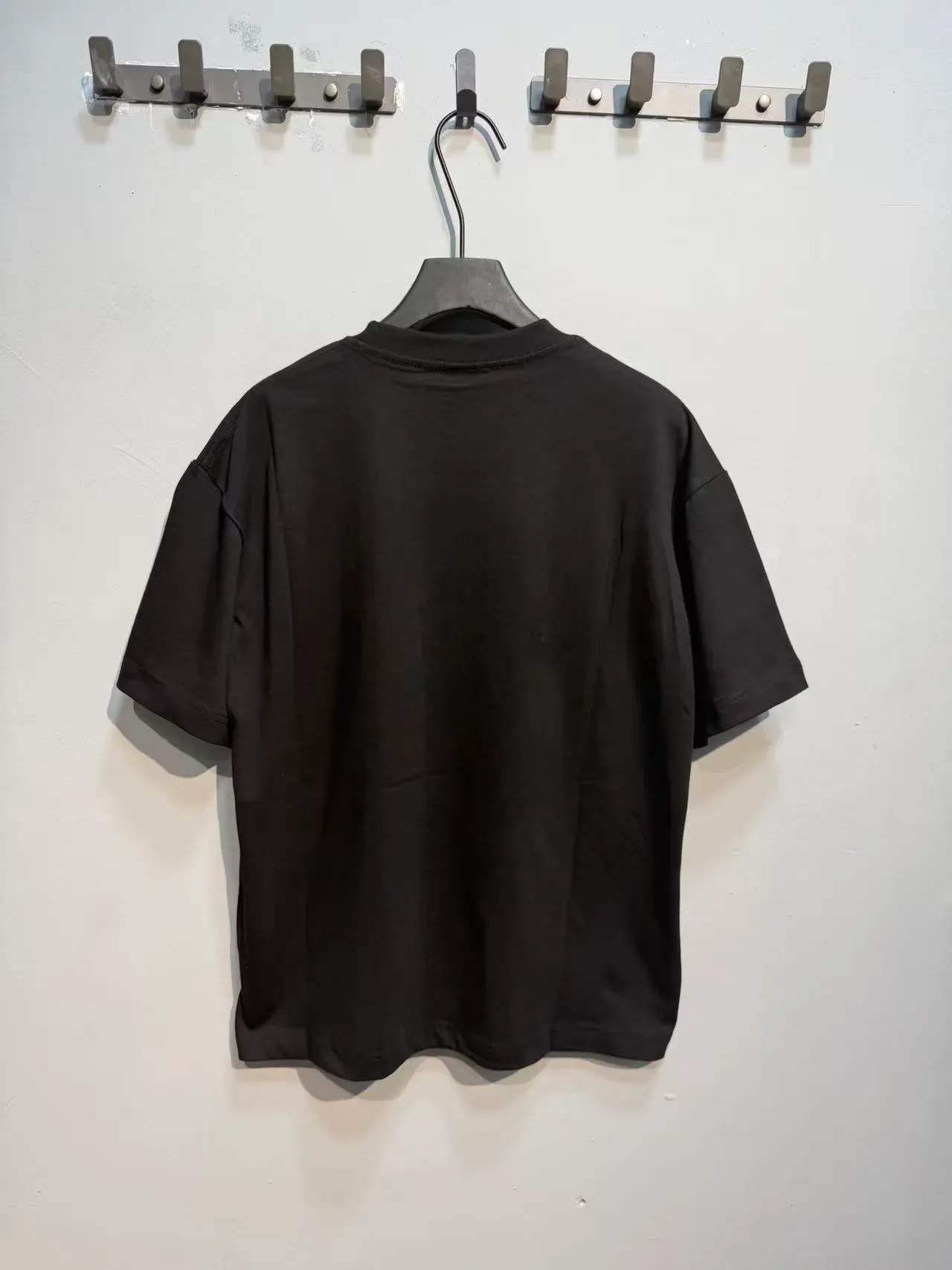 Black Graphic-Print Oversized T-Shirt 6
