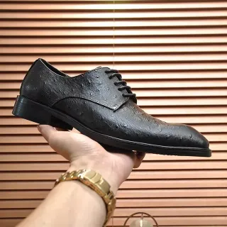 Black Ostrich-Embossed Cap Toe Oxford Shoes
