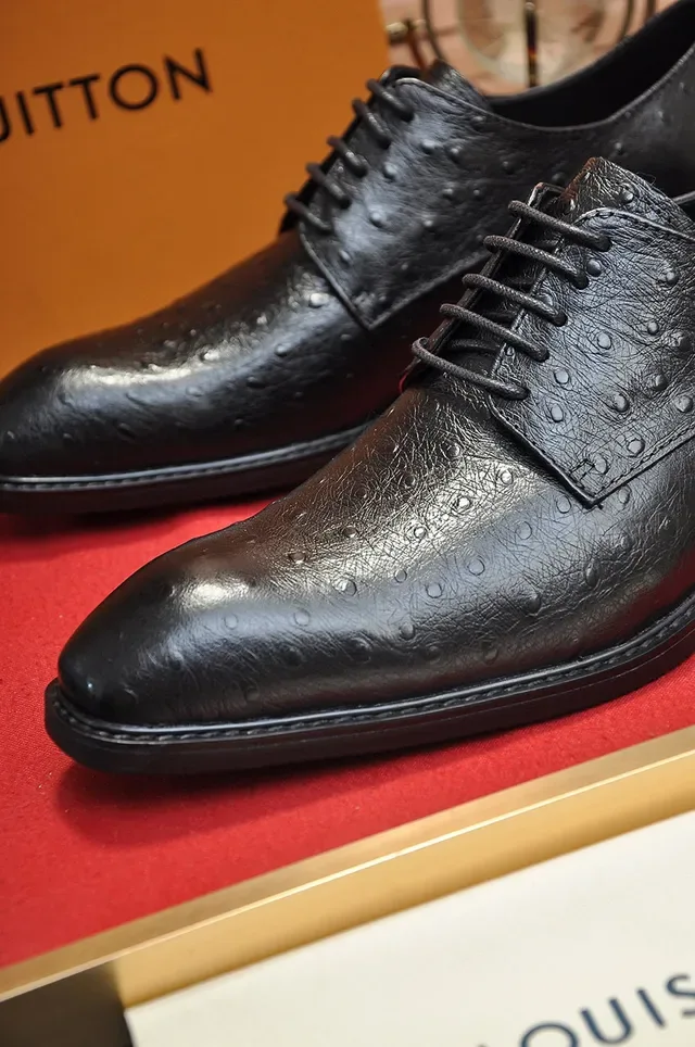Black Ostrich-Embossed Cap Toe Oxford Shoes 3