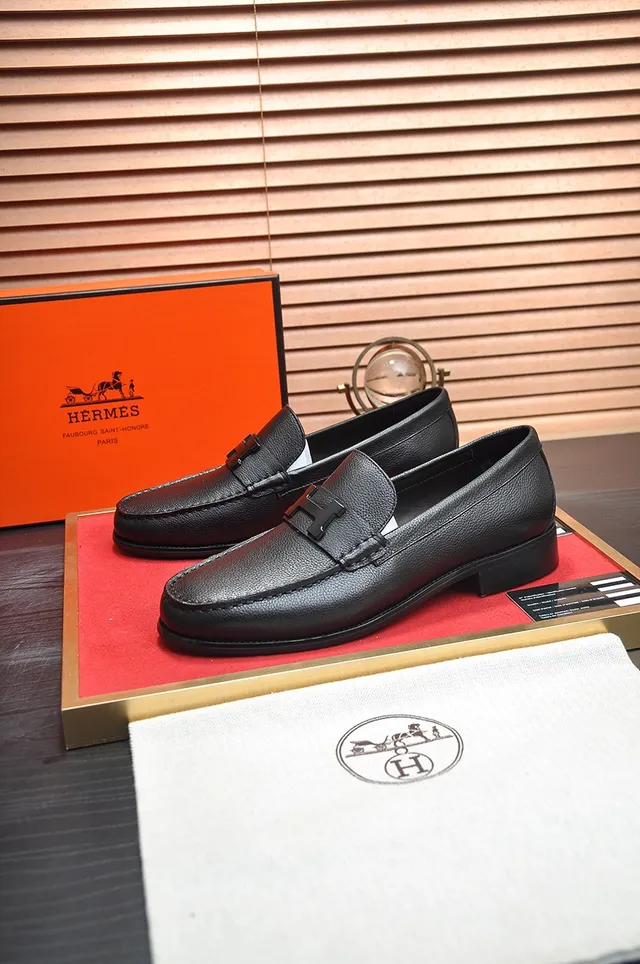 Black Pebbled Leather H-Buckle Loafer 4
