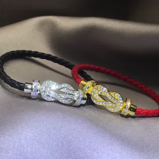 Pulsera de cordón de cuero trenzado con cierre pavé en forma de nudo negro y rojo
