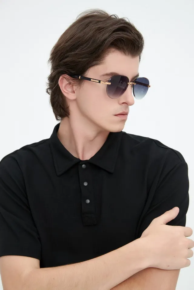 Black Ribbed Collar Three-Button Short-Sleeve Polo Shirt 3