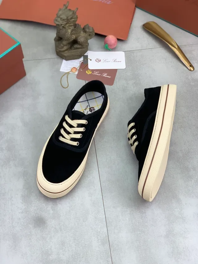 Black Suede Low-Top Lace-Up Casual Shoe 5