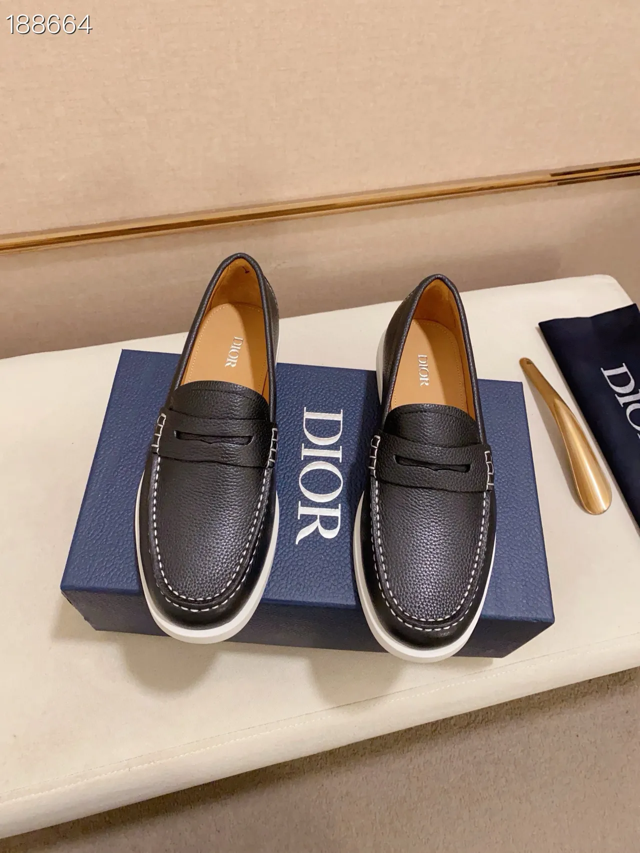 Black White Pebbled Leather Penny Strap Loafer 7