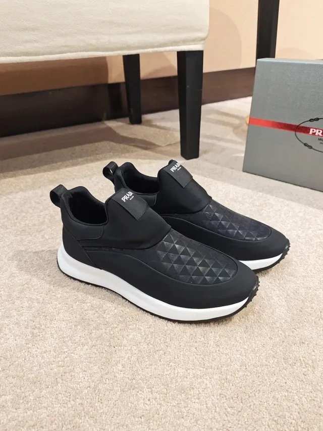 Black White Slip-On Geometric Quilted Upper Sneakers 5