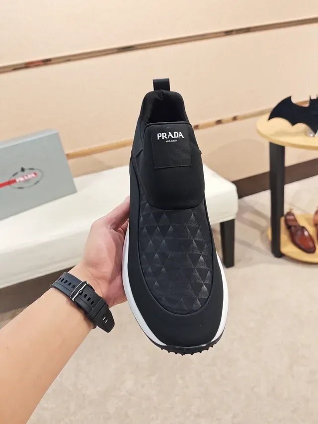 Black White Slip-On Geometric Quilted Upper Sneakers 6
