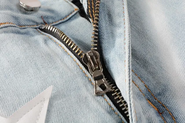 Blue White Light-Wash Denim 3D Star Appliqués Jeans 15