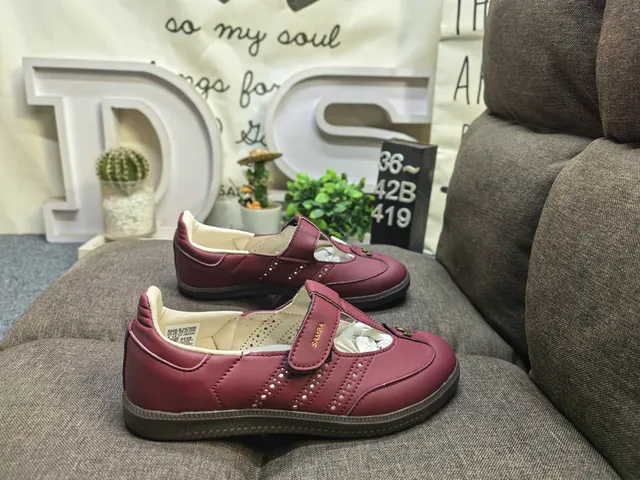 Brown Black Leather-Like Upper Strap Closure Mary Jane Shoes 11