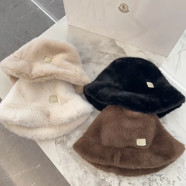 Chapeau bucket marron doré plush faux fur plaque 2
