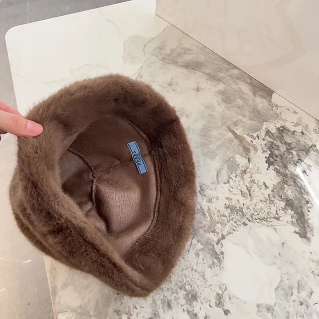 Chapeau bucket marron doré plush faux fur plaque 3