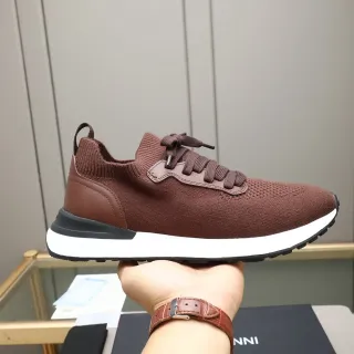 Zapatilla lifestyle con ajuste tipo calcetín y tejido de punto marrón