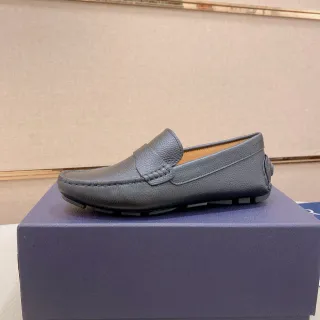 炭灰色粒面皮革便士乐福鞋