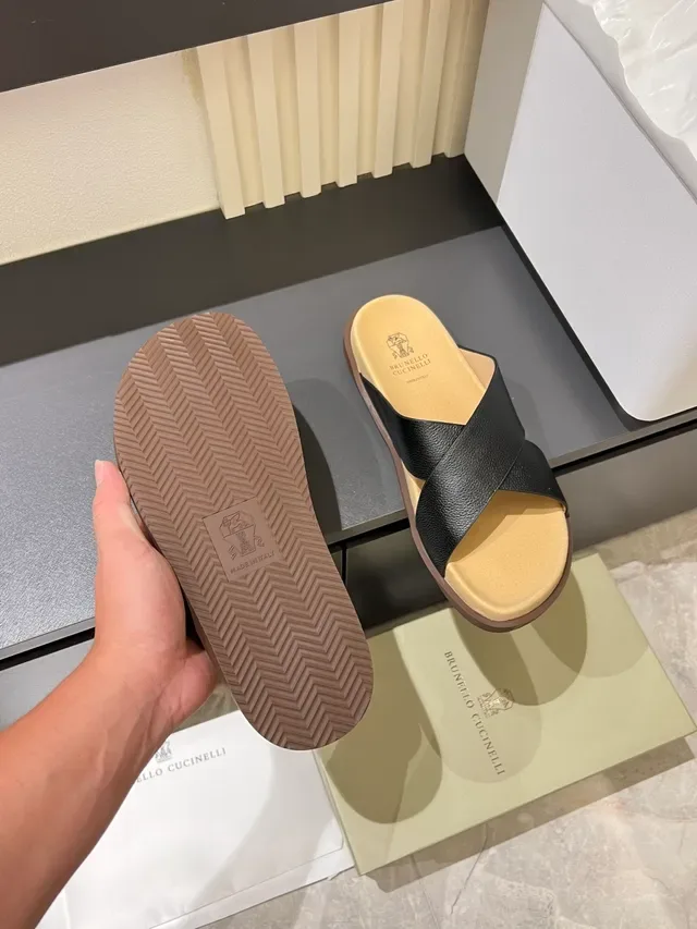 Crisscross Strap Flat Slide Casual Sandals 2