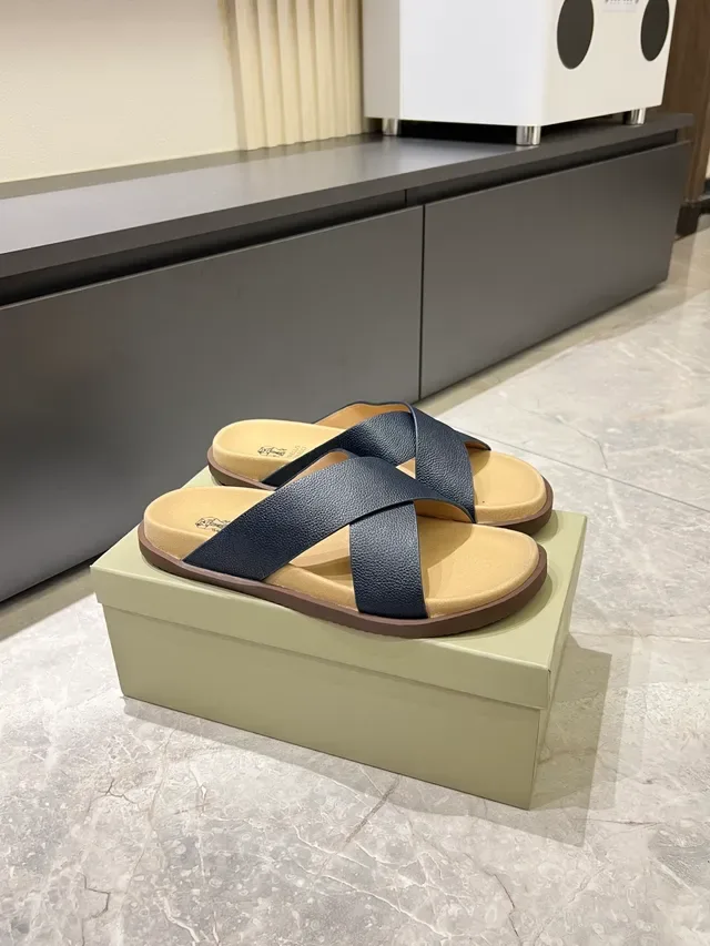Crisscross Strap Flat Slide Casual Sandals 10