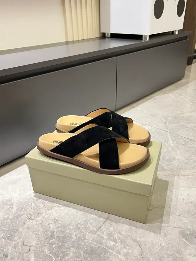 Crisscross Strap Flat Slide Casual Sandals 14