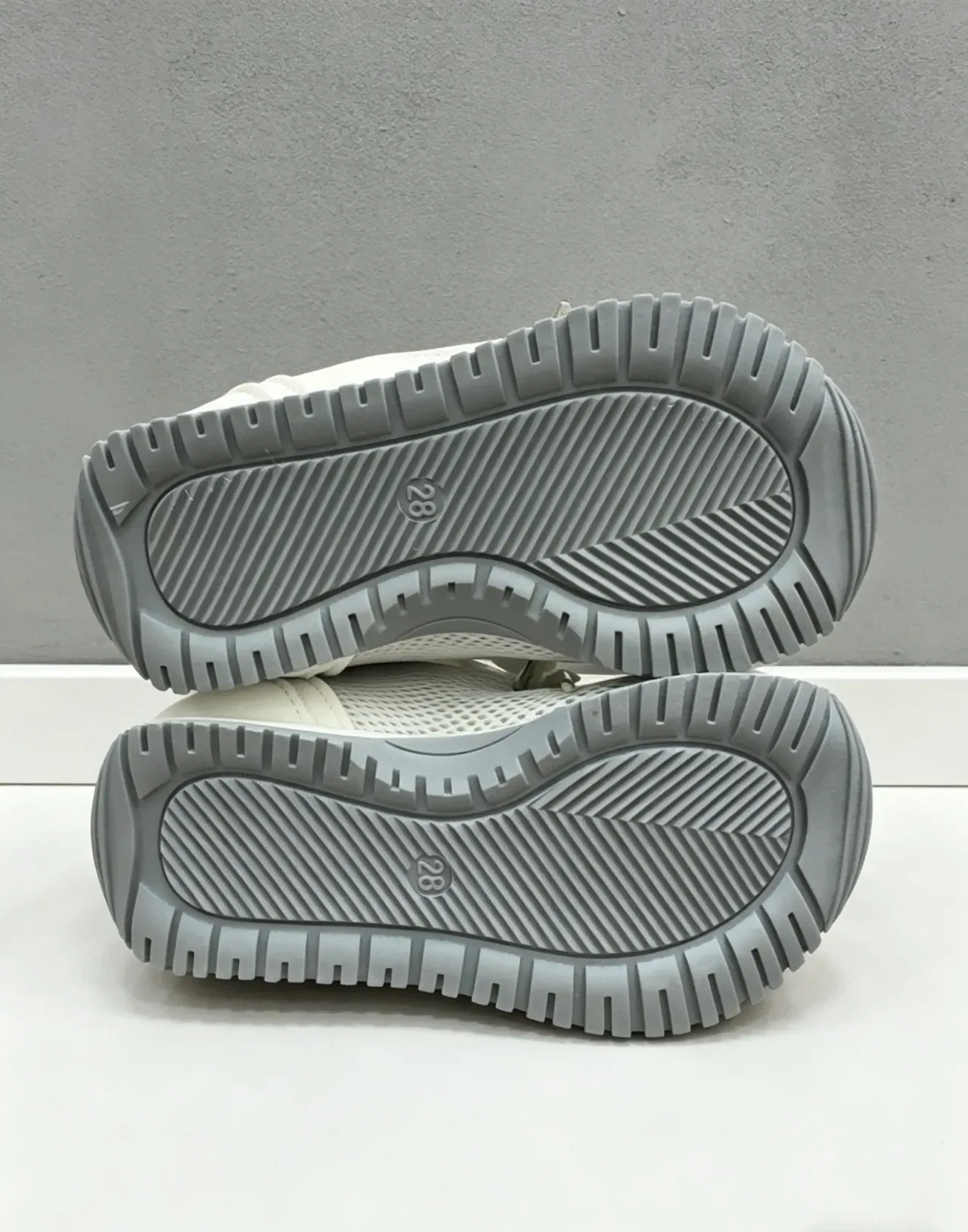 CTCU Kids Mesh and Synthetic Overlay Sneakers 11